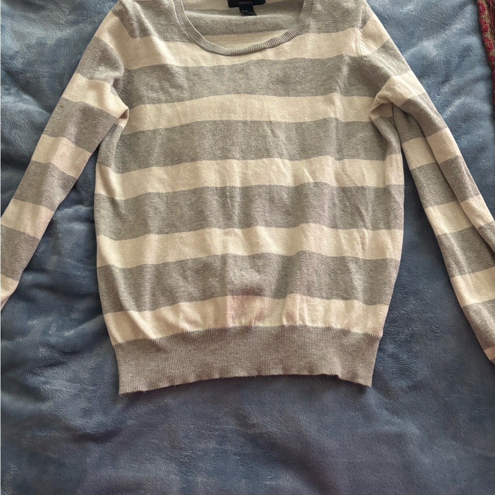 Forever 21 Gray and White Striped Crew Neck Sweater
